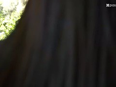 Gros seins, Brunette brune, Rondelette, Tir de sperme, Faciale, Masturbation, Chevaucher, Tatouage