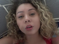 Amateur, Blonde, Sucer une bite, Branlette thaïlandaise, Petite amie, Branlette thaïlandaise, Huilée, Pov