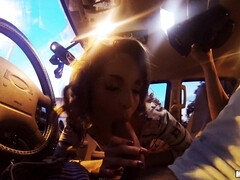 Handjob, Hardcore, Natürlichen titten, Im freien, Zierlich, Piercing, Titten, Spanner