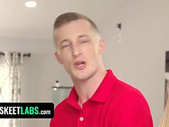 デカ尻, ブロンド, 衣服着たままセックス, 女 人男 人, Hd, 下着, ハメ撮り, 三人