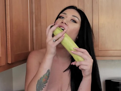 Wohlbeleibte schöne frauen, Grosser arsch, Küche, Masturbation, Natürlichen titten, Taboo, Titten, Spielzeuge
