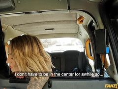 Amateur, Gros seins, Blonde, Voiture, Européenne, Masturbation, De plein air, Fessée