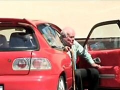 Blond, Pijpbeurt, Sperma shot, Orgasme, Rijden, Geschoren, Slikken, Tiener