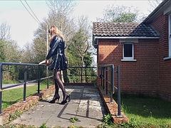 In den arsch, Crossdresser, Europäisch, Lingerie, Masturbation, Im freien, Öffentlich, Solo