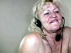 Gros cul, Gros seins, Blonde, Dansant, Doigter, Mère que j'aimerais baiser, Seins naturels, Solo