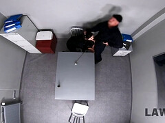 18 jahre, Braunhaarige, Büro, Polizei, Realität, Rau, Sohn, Jungendliche (18+)