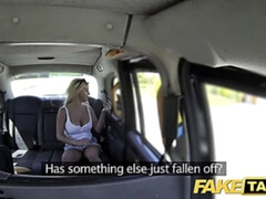 Любители, Блондинки, Британки, В машине, Затыкание рта, Хд, Милф, На природе