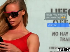 アメリカ人, アナル, 美女, デカ尻, フェラチオ, 巨乳な, バック, オッパイの