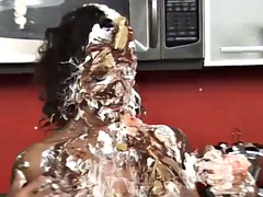 Enthousiasteling, Grote mammen, Bruinharig, Rijpe lesbienne, Moeder die ik wil neuken