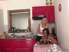 お尻, 美人, ブロンド, 茶髪の, エロ熟女, 母, オマンコ, ティーン