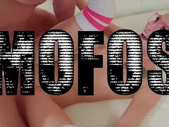 Natural beauty (Paige Owens) gets nasty with a man she just encountered gets to bang him - mofos