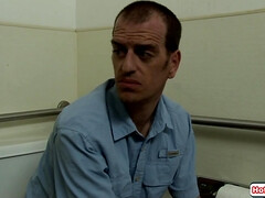 Anal, Asiatique, Gros seins, Gorge profonde, Trou de la gloire, Branlette thaïlandaise, Interracial, Transsexuelle