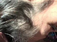 Amateur, Mamada, Penetracion con dedos, Novia, Orgasmo, Al aire libre, Público, Fumando