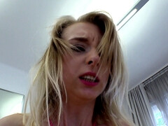 Anaal, Blond, Tsjechisch, Natuurlijke tieten