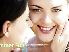 デカ尻, デカパイ, 指いじり, レズビアン, なめる, アウトドア, オマンコ, オッパイの