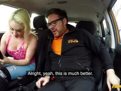 Amateur, Gros seins, Blonde, Sucer une bite, Voiture, De plein air, Chatte, Séduite