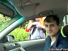 指いじり, お婆さん, 熟年, アウトドア, 公共, 現実, 三人