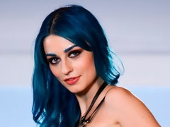 Grosser arsch, Blasen, Handjob, Hardcore, Küssen, Tätowierung, Jungendliche (18+), Titten