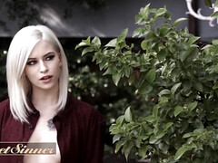 Cul, Brunette brune, Tir de sperme, Embrassement, Massage, Actrice du porno, Chatte, Réalité