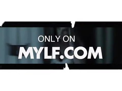 デカ尻, ブロンド, イく瞬間, イマラチオ, バック, 手コキする, オマンコ, ティーン