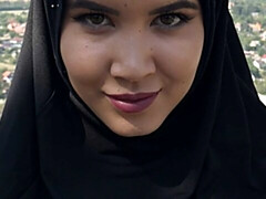 18 jahre, Arabisch, Grosser schwanz, Blasen, Hundestellung, Geld, Jungendliche (18+), Titten