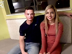 Awkward 18yo Teens Have Sex On Camera As Strangers